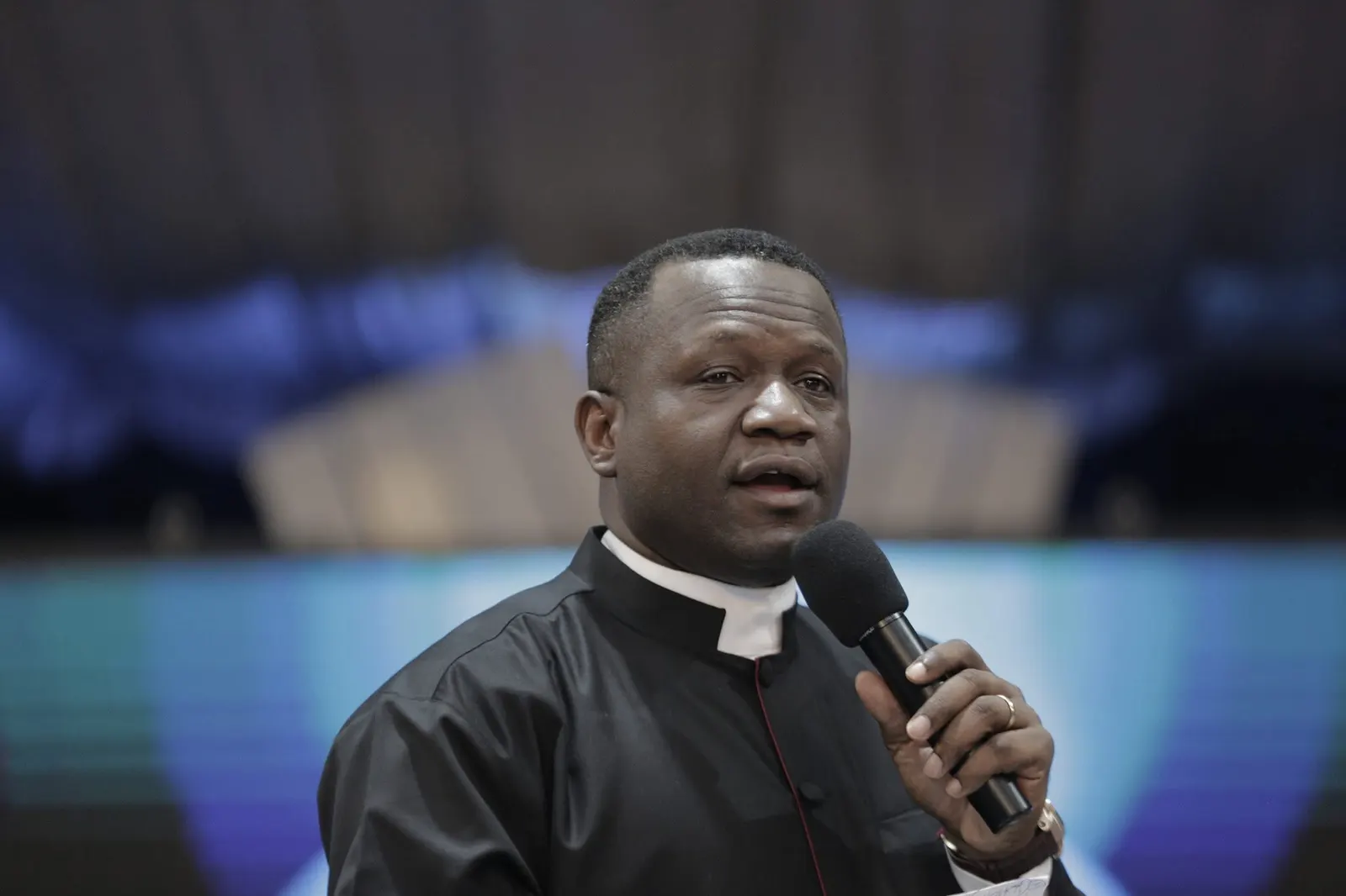 Dr. David Ogbueli addressing leadership auditorium